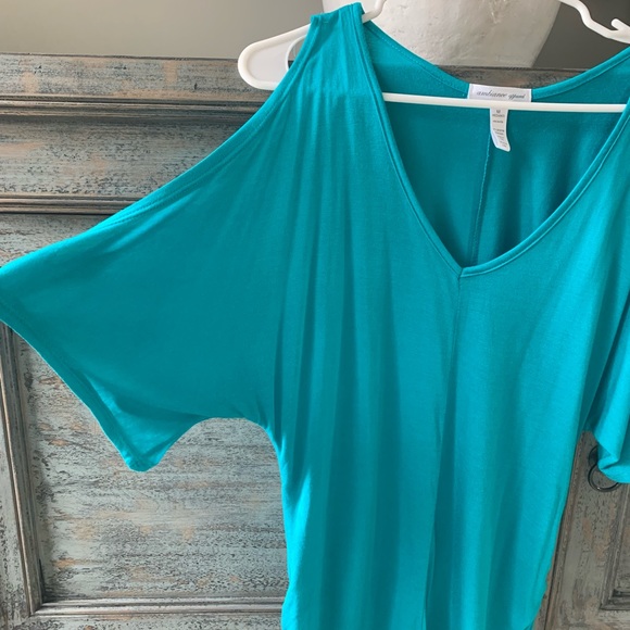 Cold Shoulder Tahitian Green Top Excellent Used Condition! - Picture 2 of 9